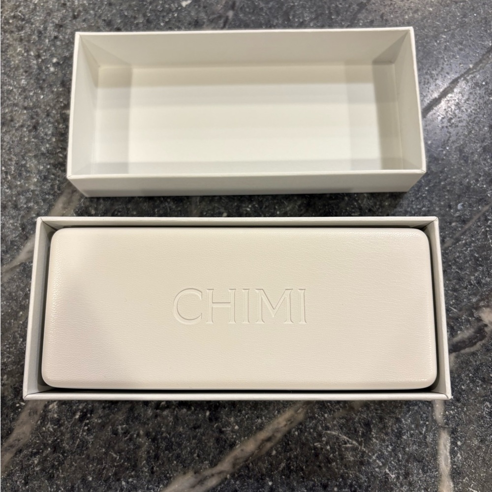 Chimi Core 10 - Ecru Sunglasses - Picture 4 of 9